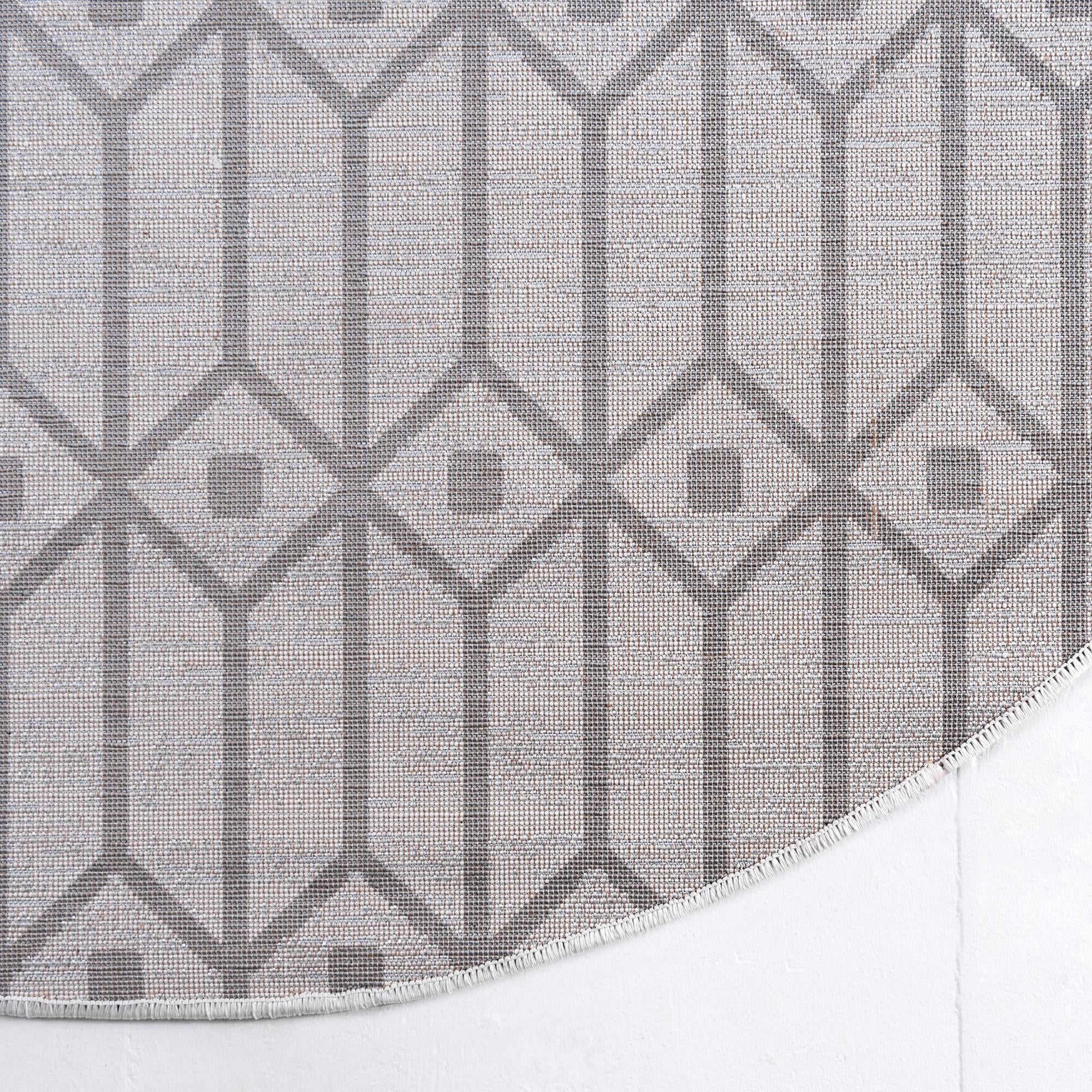 5' 3 x 8' Lattice Trellis Oval Rug