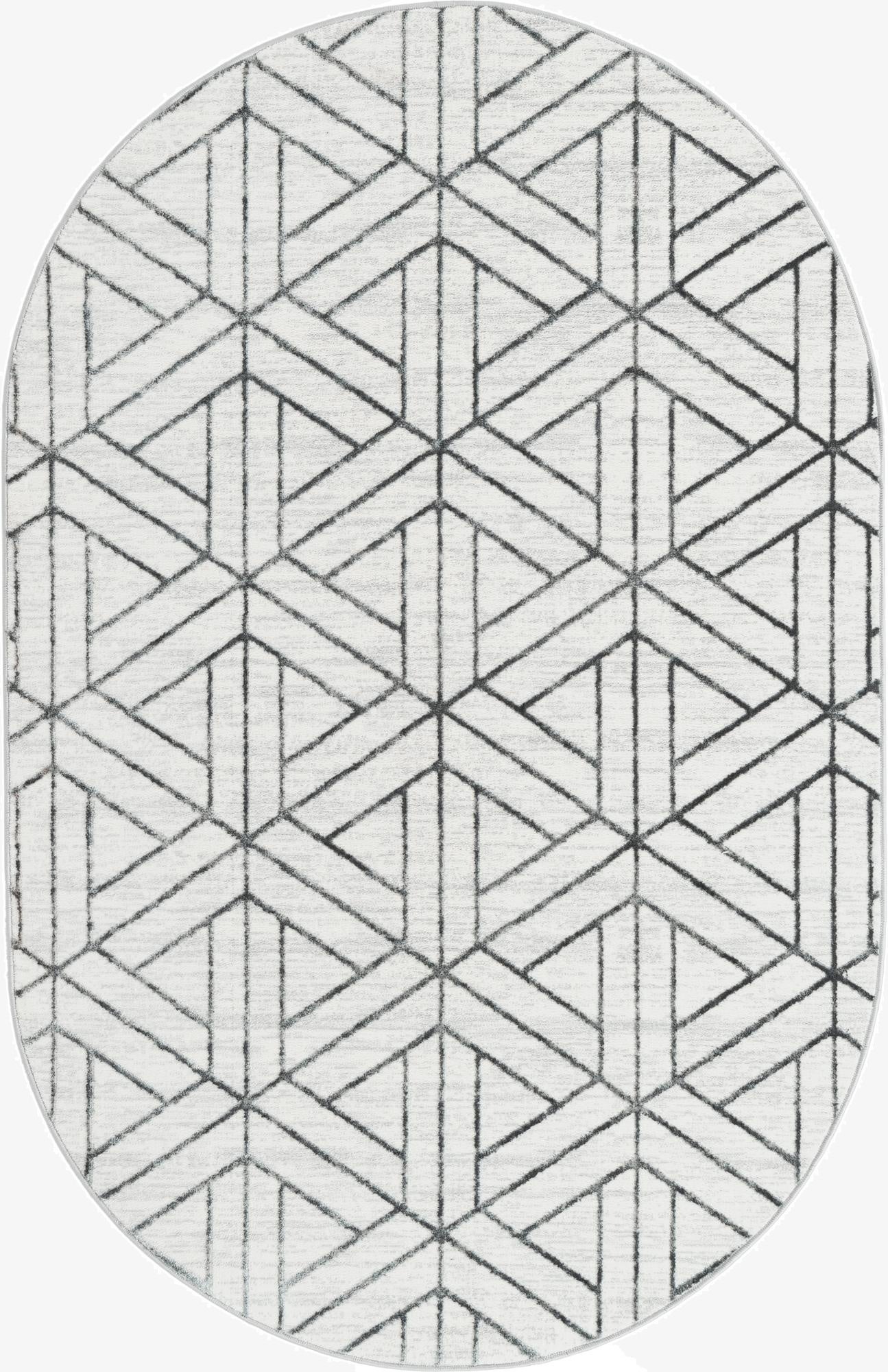 5' 3 x 8' Lattice Trellis Oval Rug