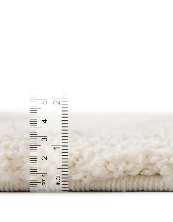 4' 1 x 6' 1 Soft Solid Shag Oval Rug