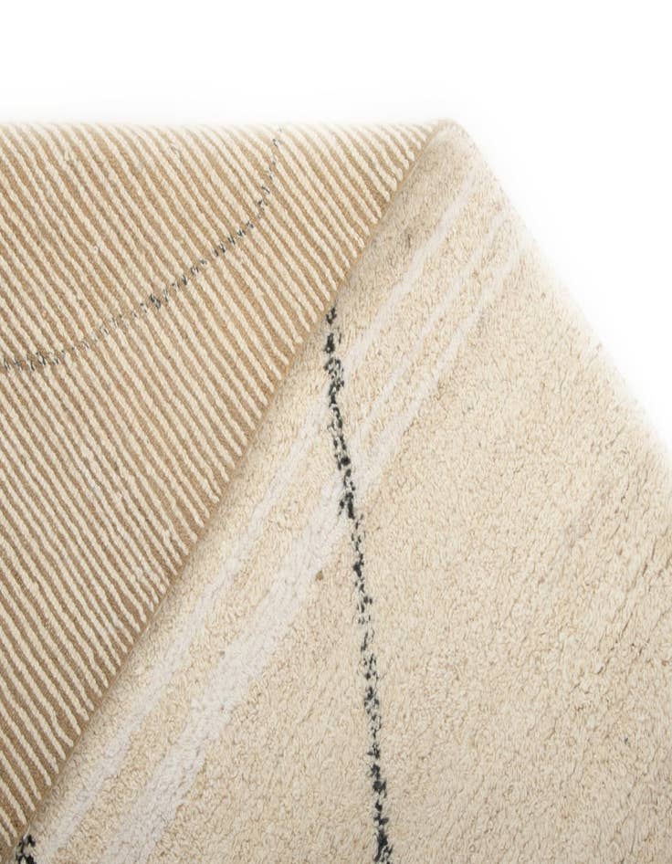 Detail image of 8' 6 x 10' 6 Atlas Tibet Wool Rug