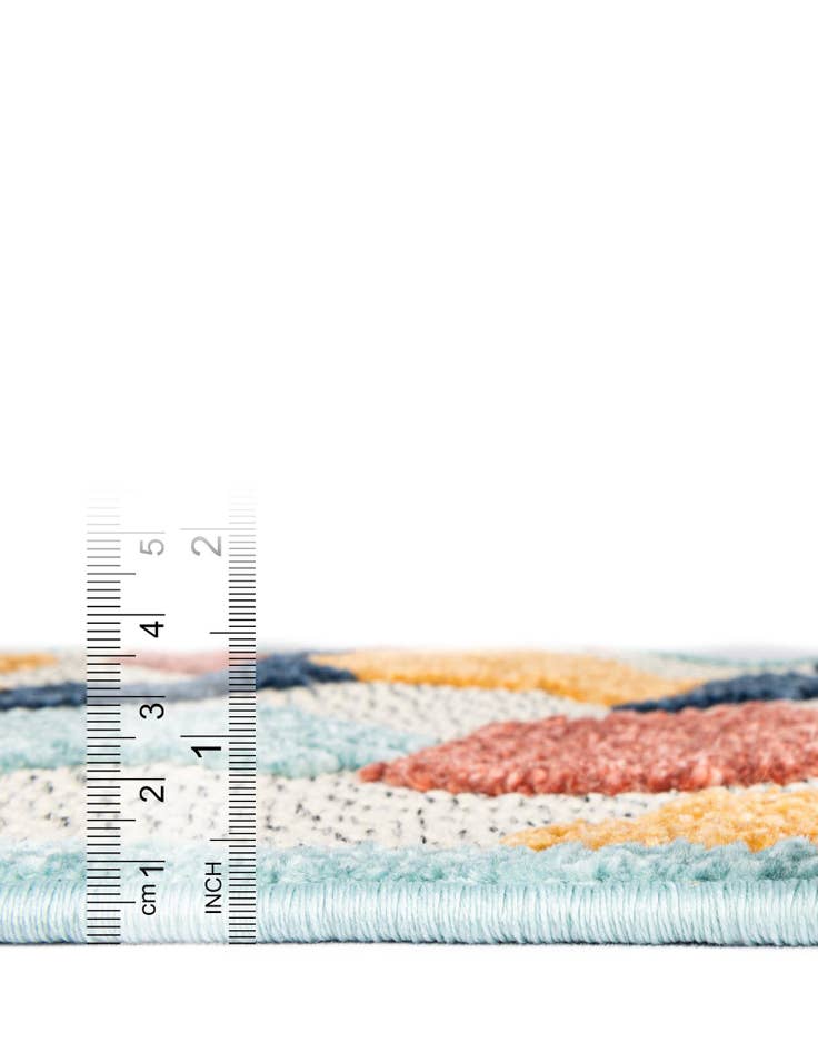 Detail image of 2' x 3' Easy-Clean Belize Indoor / Outdoor Rug