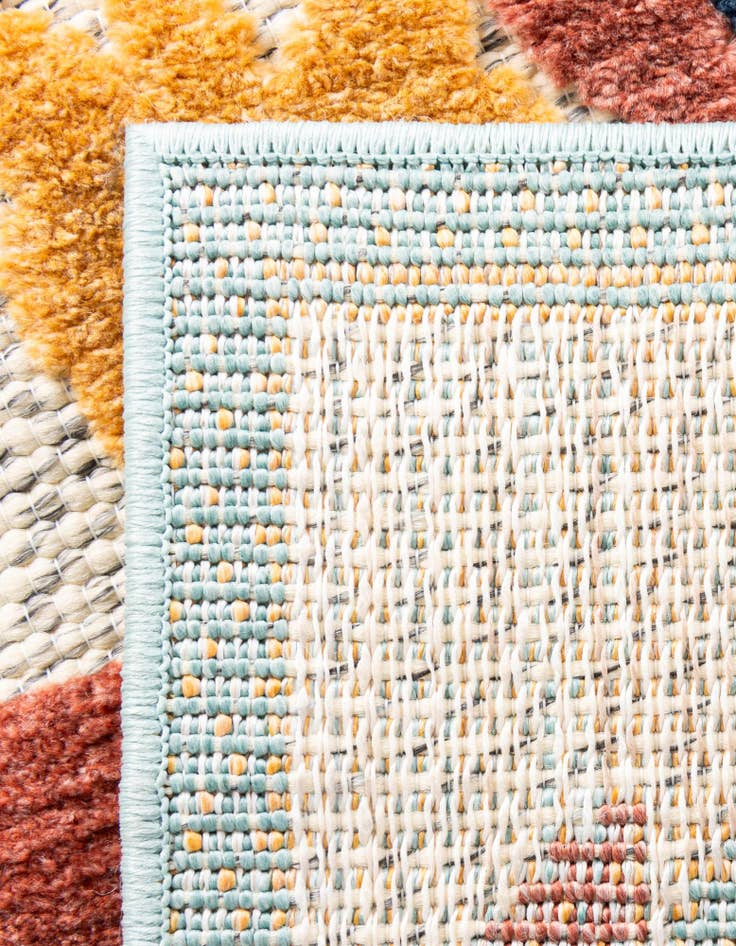Detail image of 4' x 6' Easy-Clean Belize Indoor / Outdoor Rug