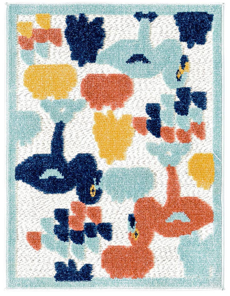 Detail image of 2' x 3' Easy-Clean Belize Indoor / Outdoor Rug