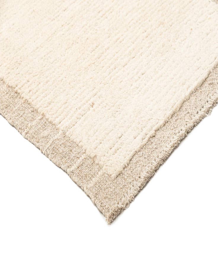 Detail image of 9' 5 x 12' 8  Hand Knotted Beni Marok Rug