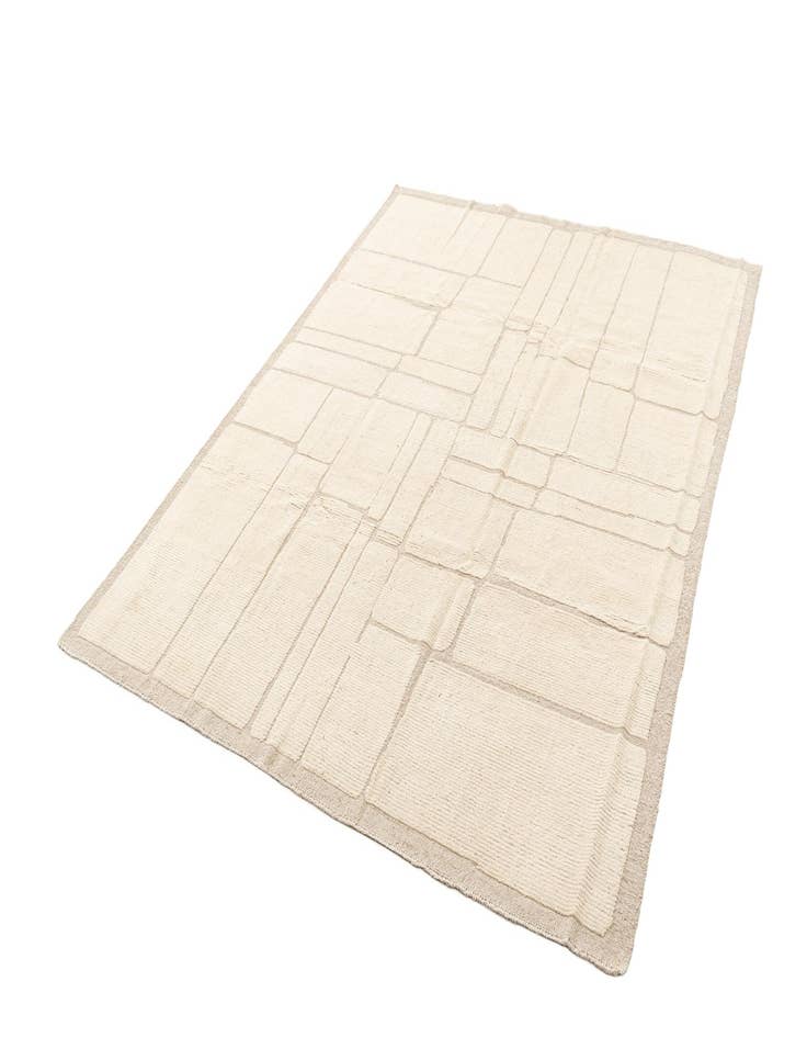 Detail image of 8' x 10' 2  Hand Knotted Beni Marok Rug