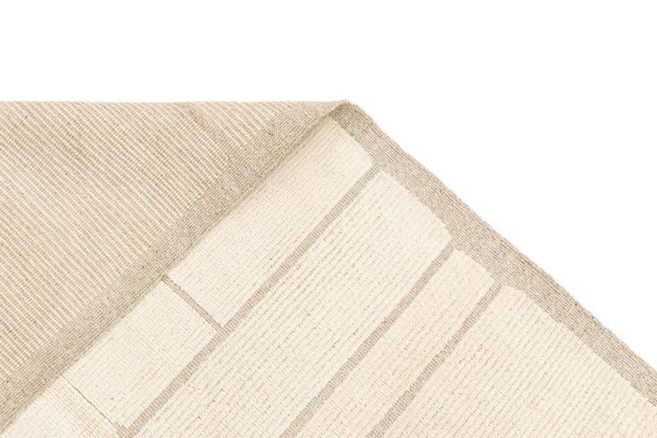 Detail image of 8' x 10' 2 Hand Knotted Beni Marok Rug