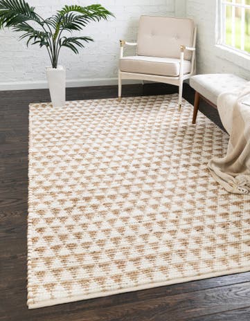 4' 1 x 6' 1 Hand Woven Chindi Jute Rug