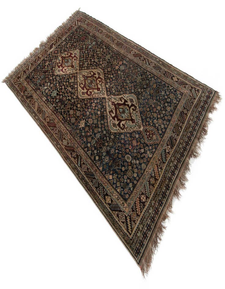 Detail image of 4' 11 x 8' 4 Ghashghai Wool Rug