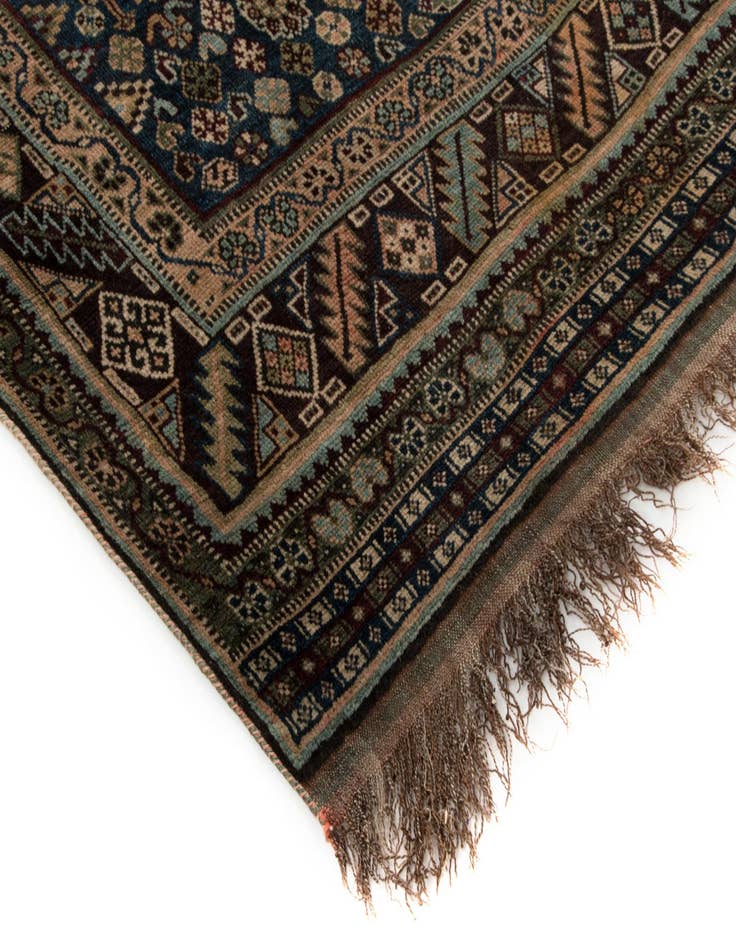 Detail image of 4' 11 x 8' 4 Ghashghai Wool Rug