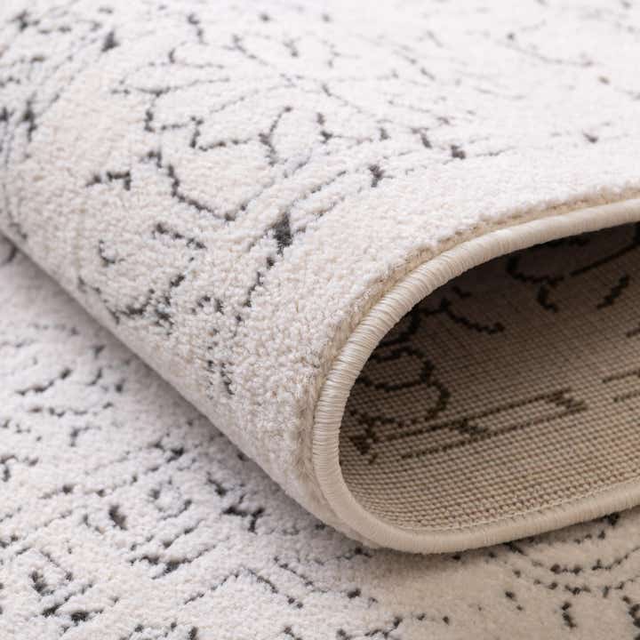 4' x 6' Isabella Rug