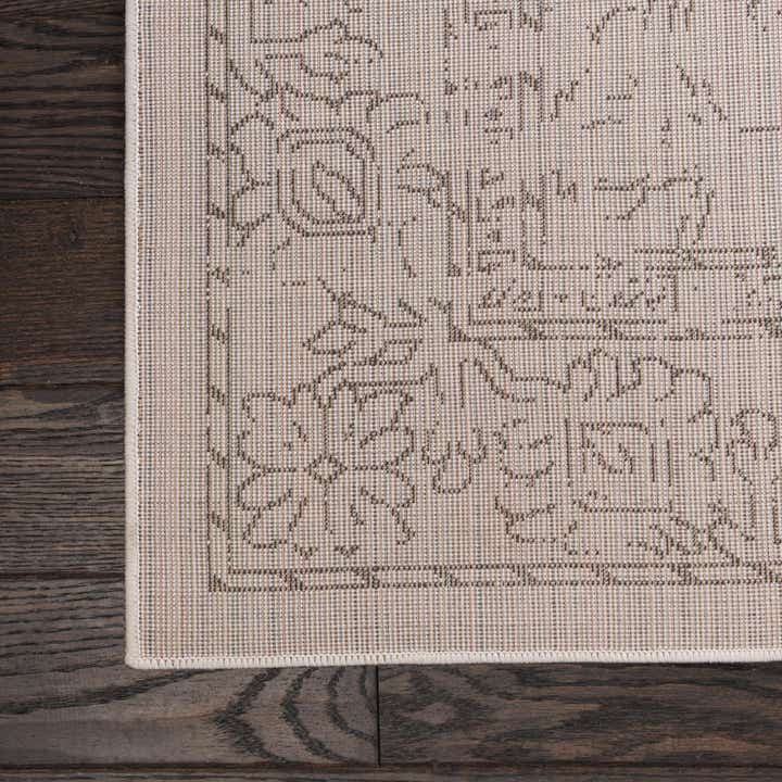 4' x 6' Isabella Rug