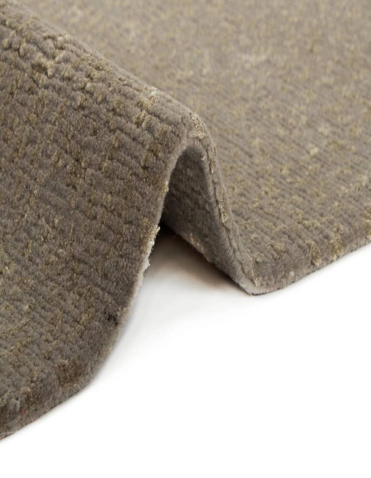 Detail image of 8' 4 x 10' Kooches Yardo Wool Rug