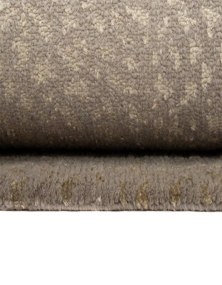 Detail image of 8' 4 x 10' Kooches Yardo Wool Rug