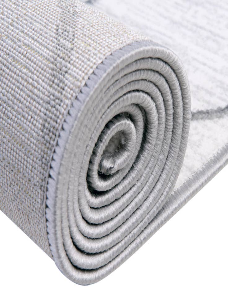 Detail image of 8' x 10' Lattice Trellis Rug