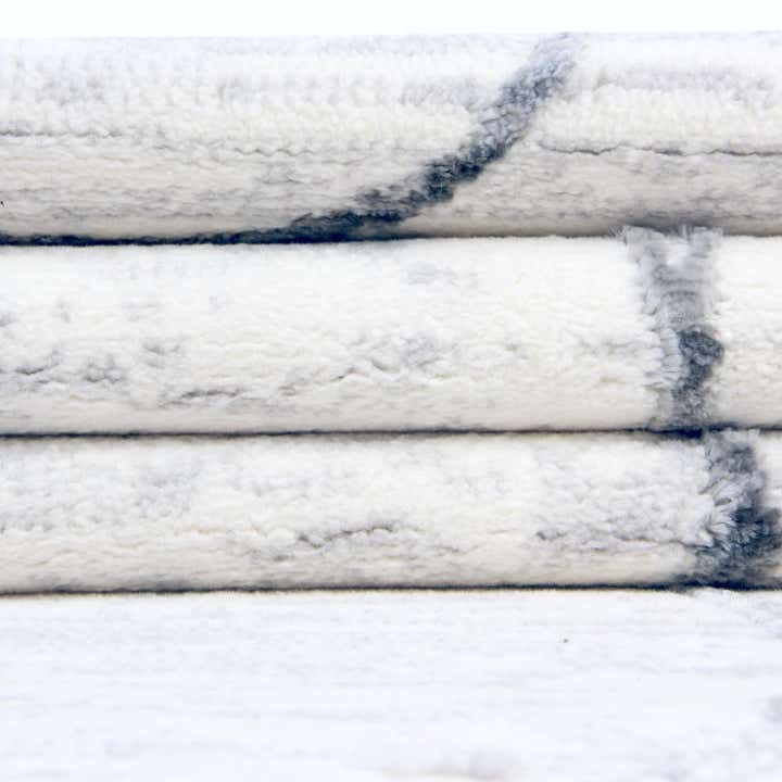 8' x 10' Lattice Trellis Rug