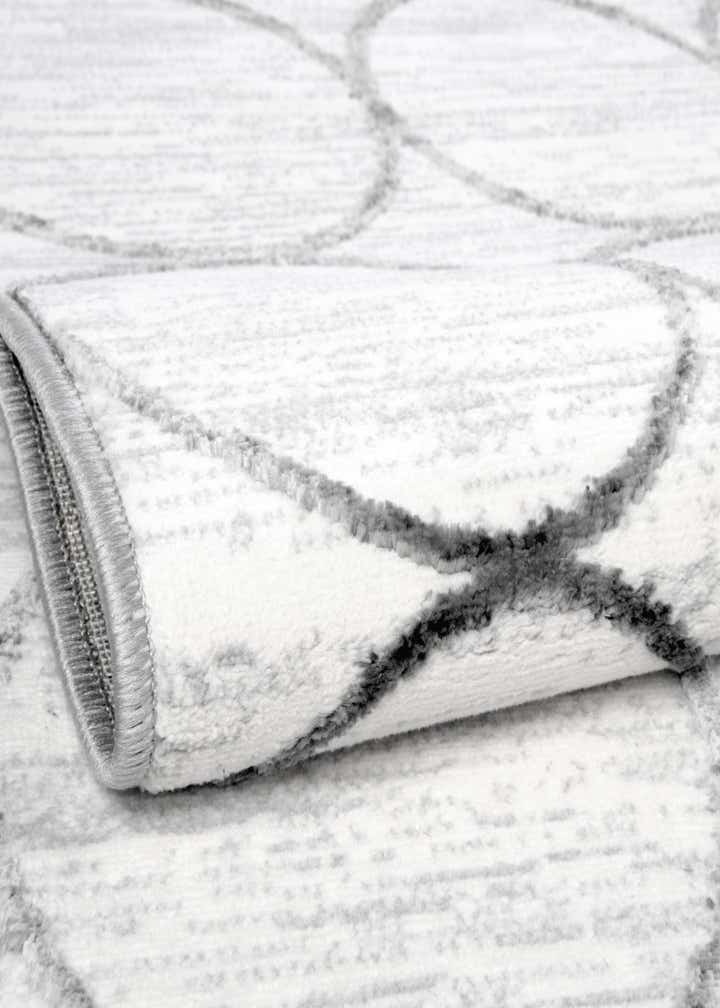 8' x 10' Lattice Trellis Rug