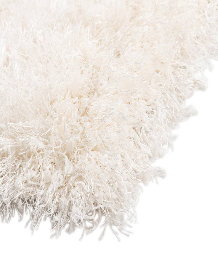 Detail image of 2' 7 x 5' Luxury Solid Shag Rug