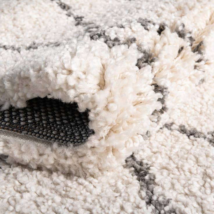 Detail image of 8' x 10' Moroccan Shag Rug