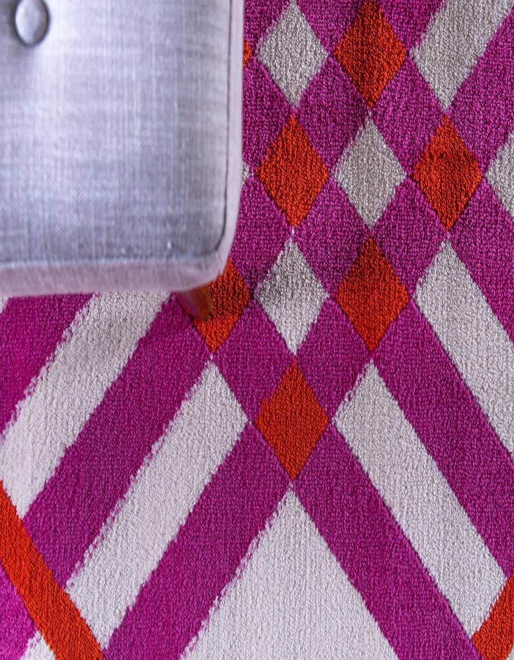 Detail image of 4' x 6' Open Hearts Rug