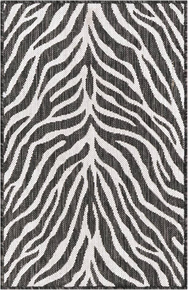 Detail image of 2' x 3' Easy-Clean Safari Indoor / Outdoor Rug