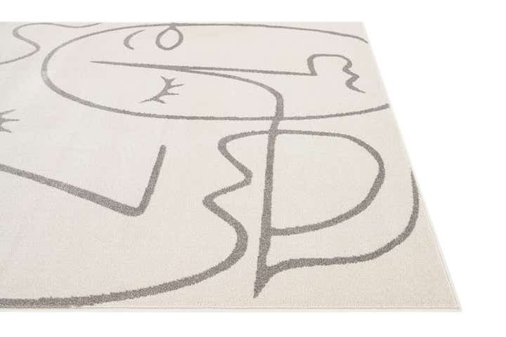 5' 3 x 7' 9 Safari Rug