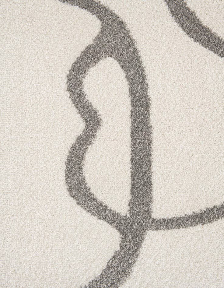 Detail image of 5' 3 x 7' 9 Safari Rug