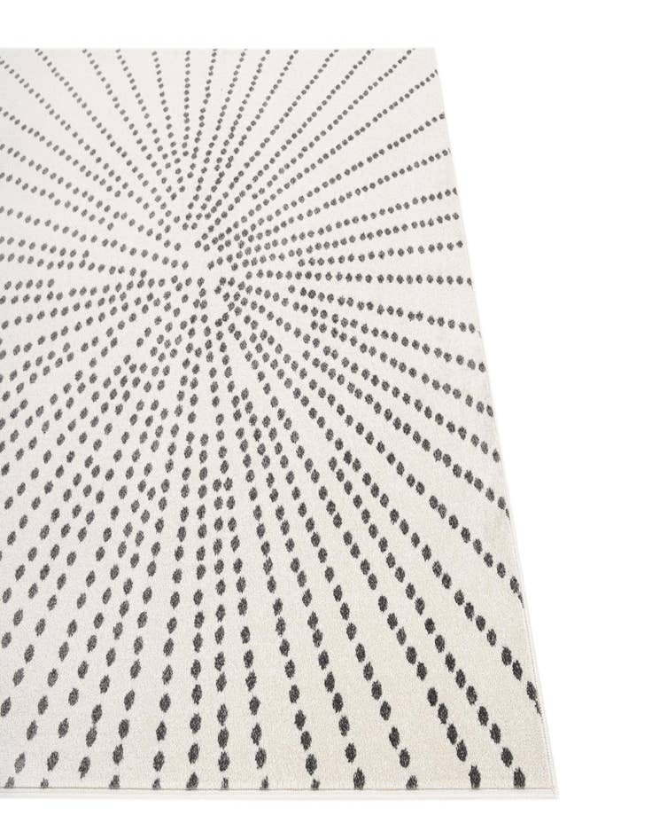 Detail image of 5' 3 x 7' 9 Savannah Rug