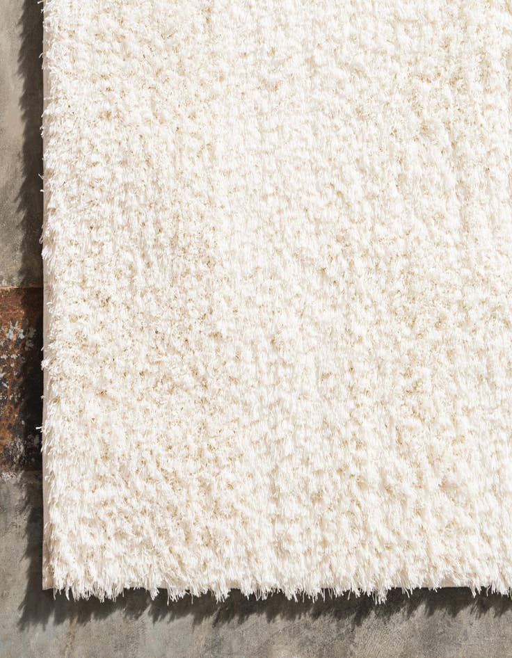 Detail image of 9' x 12' 2 Studio Solid Shag Rug