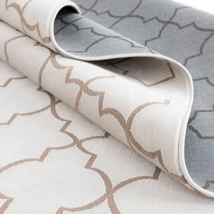 Detail image of 4' x 6' Uptown Lincoln Center Rug