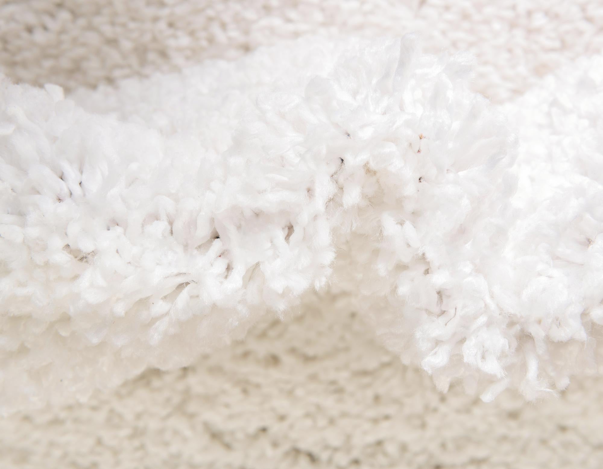 5' 3 x 8' Zermatt Shag Rug