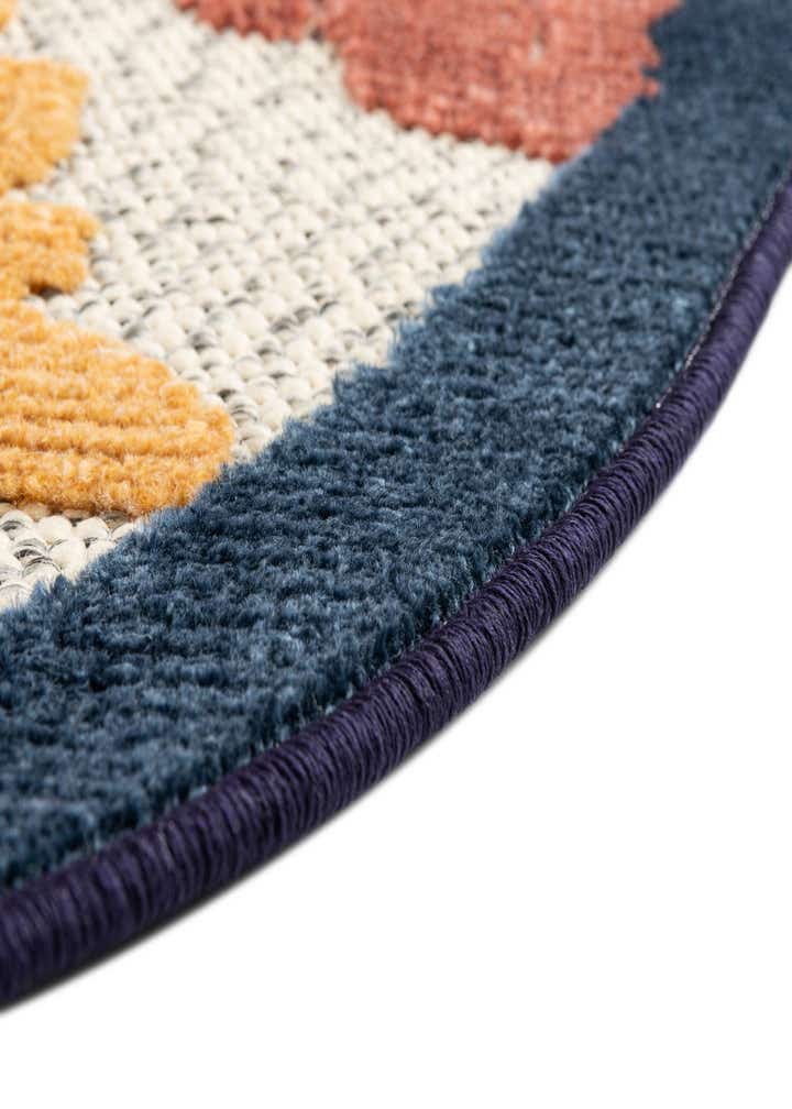 3' 3 x 3' 3 Easy-Clean Belize Indoor / Outdoor Round Rug