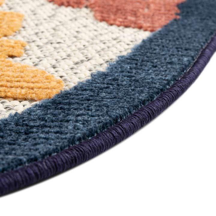 3' 3 x 3' 3 Easy-Clean Belize Indoor / Outdoor Round Rug