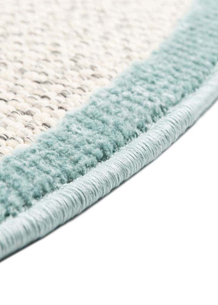3' 3 x 3' 3 Easy-Clean Belize Indoor / Outdoor Round Rug