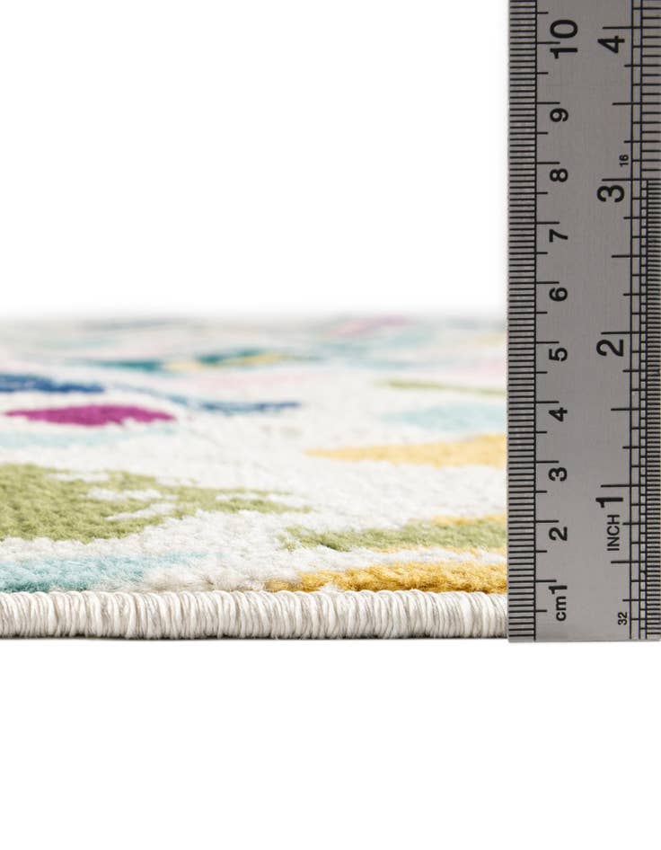 Detail image of 7' x 7' Bloom Round Rug