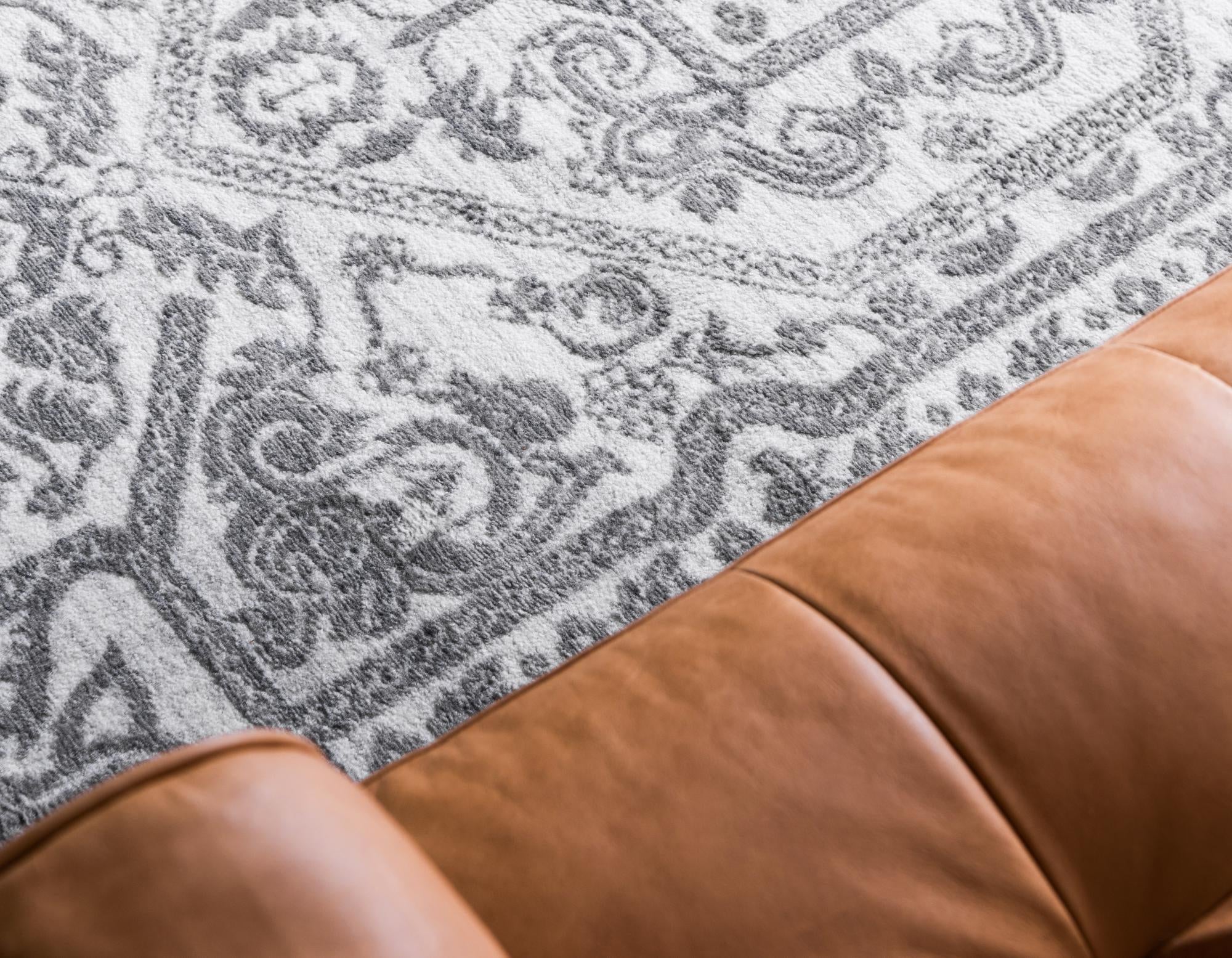 3' 3 x 3' 3 Boston Round Rug