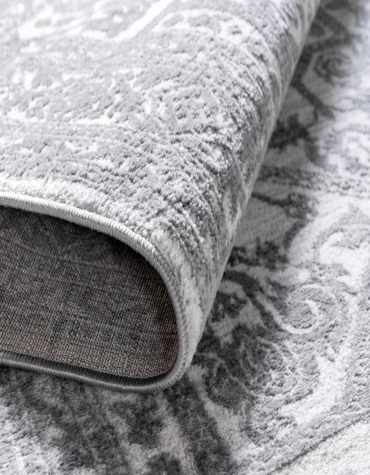 Detail image of 7' 10 x 7' 10 Boston Round Rug