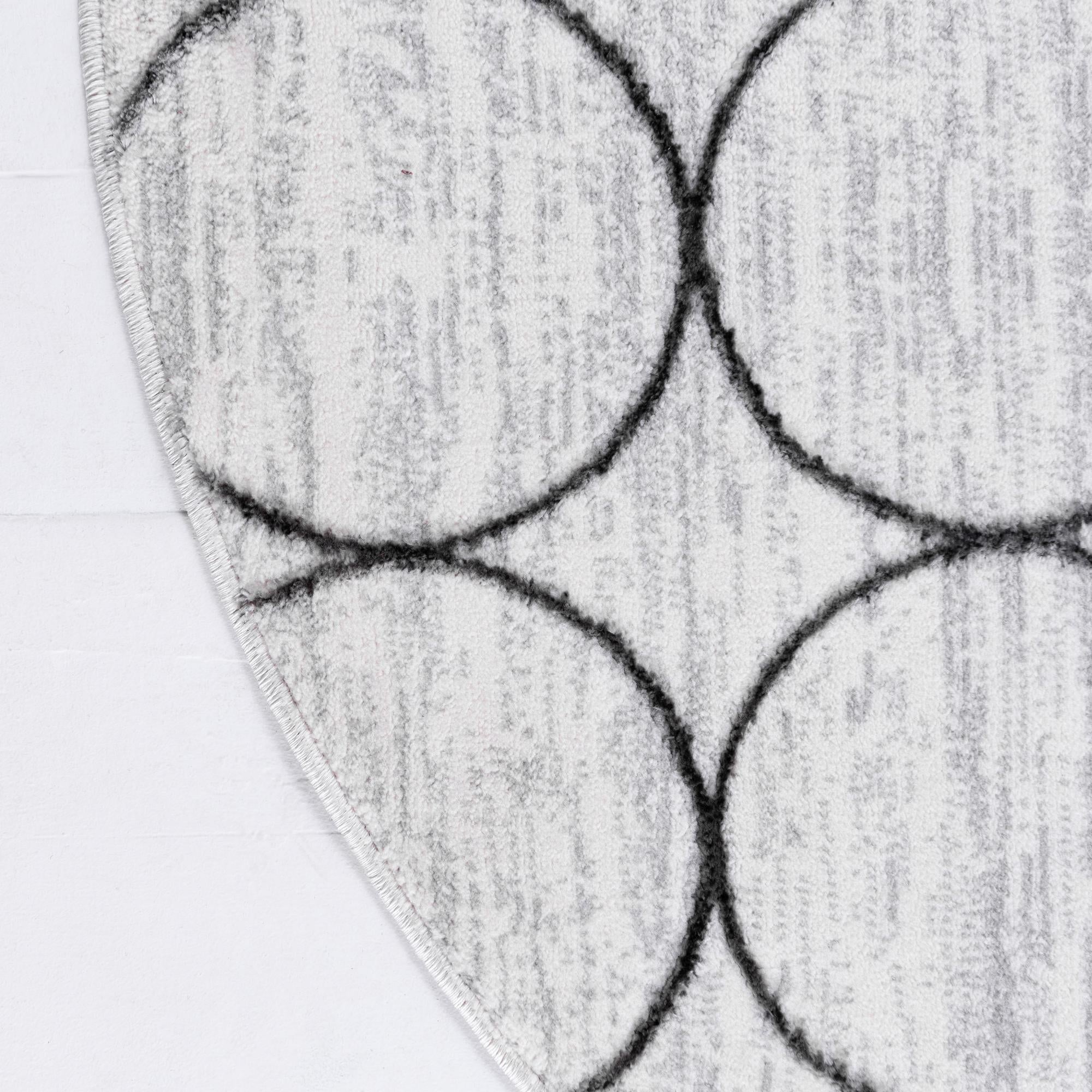 7' x 7' Lattice Trellis Round Rug