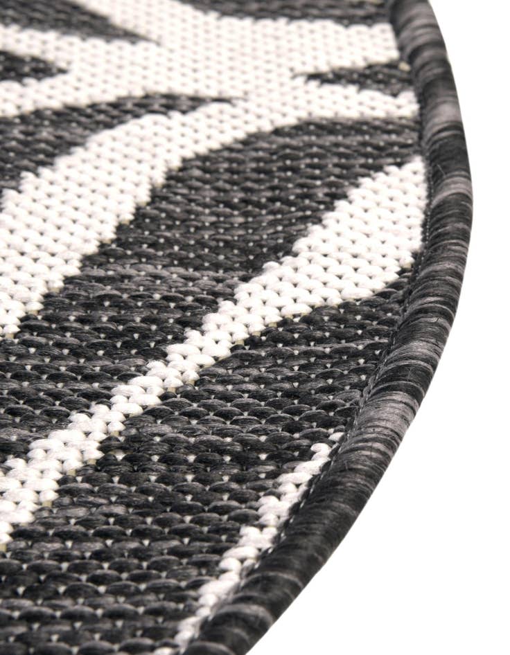 Detail image of 3' x 3' Easy-Clean Safari Indoor / Outdoor Round Rug