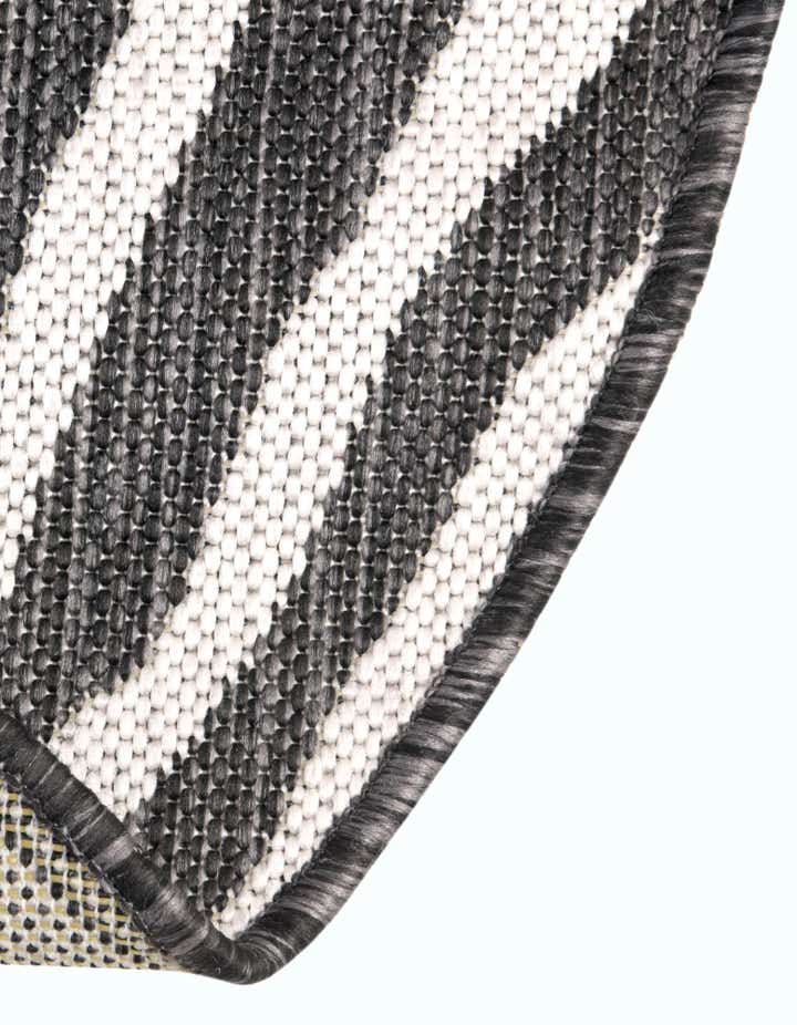 3' x 3' Easy-Clean Safari Indoor / Outdoor Round Rug