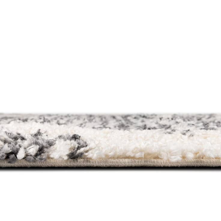 Detail image of 3' 3 x 3' 3 Serenity Shag Round Rug