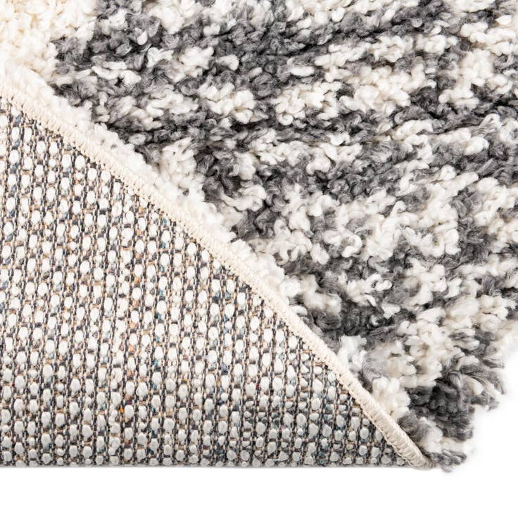 Detail image of 10' x 10' Serenity Shag Round Rug