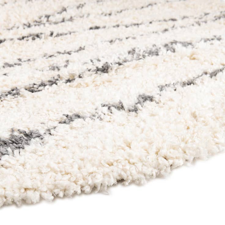 Detail image of 5' 3 x 5' 3 Serenity Shag Round Rug