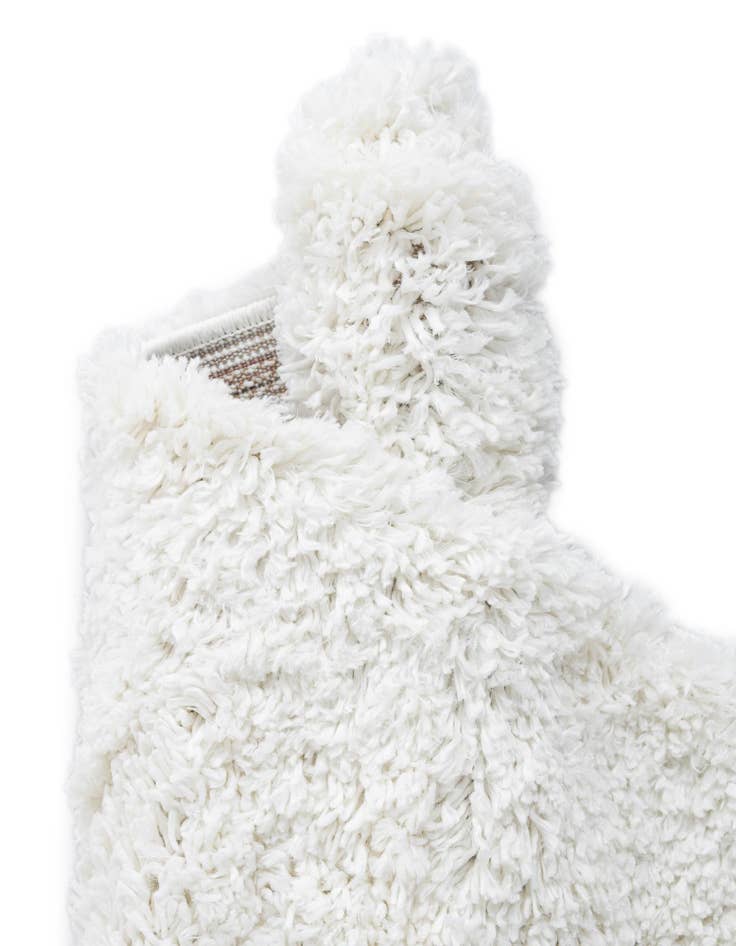 Detail image of 2' x 2' Zermatt Shag Round Rug
