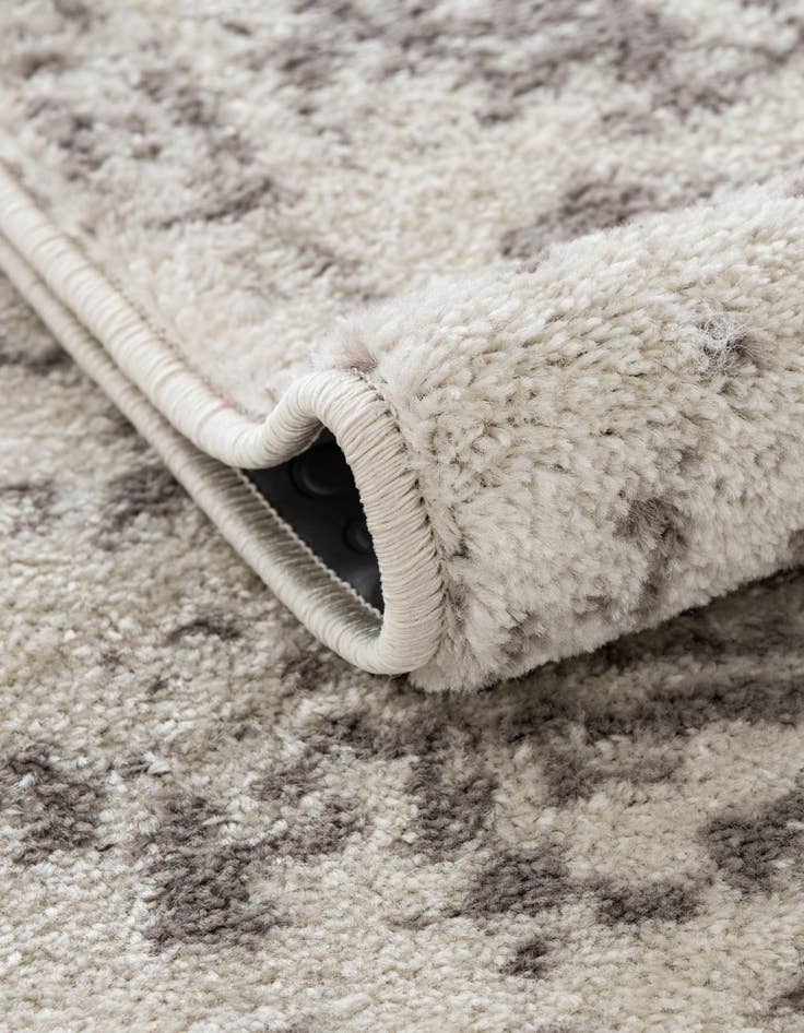 Detail image of 2' x 6' Arlington Runner Rug