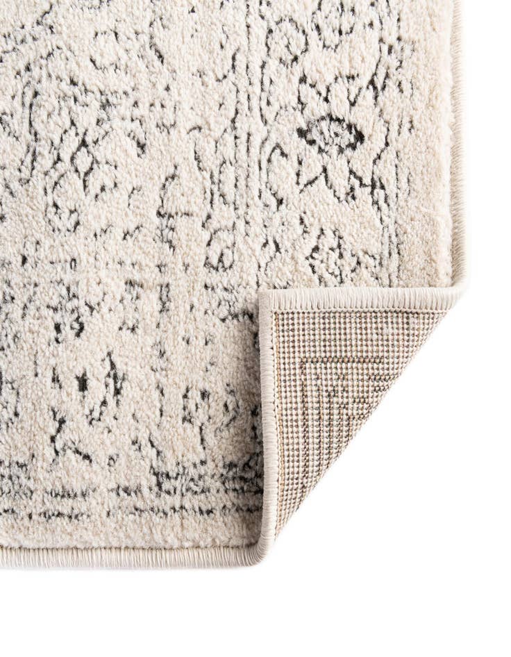 Detail image of 2' 7 x 10' Isabella Runner Rug