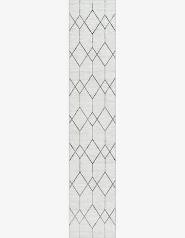 2' 7 x 13' Lattice Trellis Runner Rug