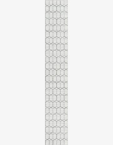 2' 7 x 16' 5 Lattice Trellis Runner Rug