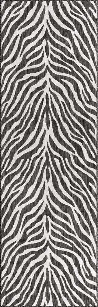 2' 7 x 10' Easy-Clean Safari Indoor / Outdoor Runner Rug