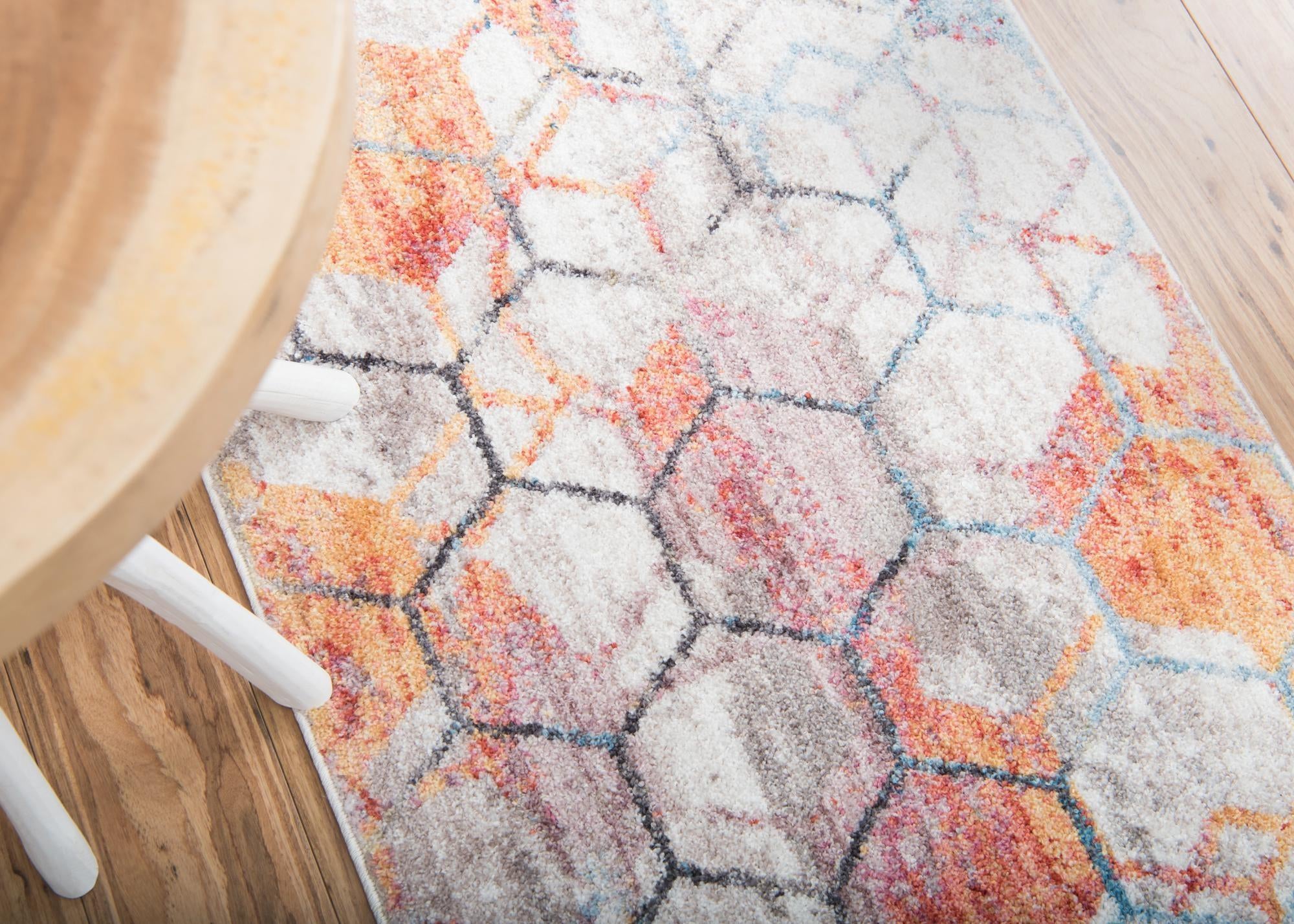 2' 7 x 10' Prism Runner Rug
