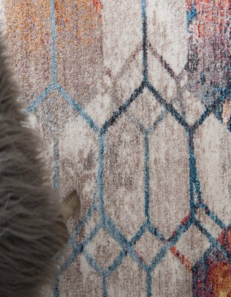 Detail image of 2' 7 x 10' Prism Runner Rug